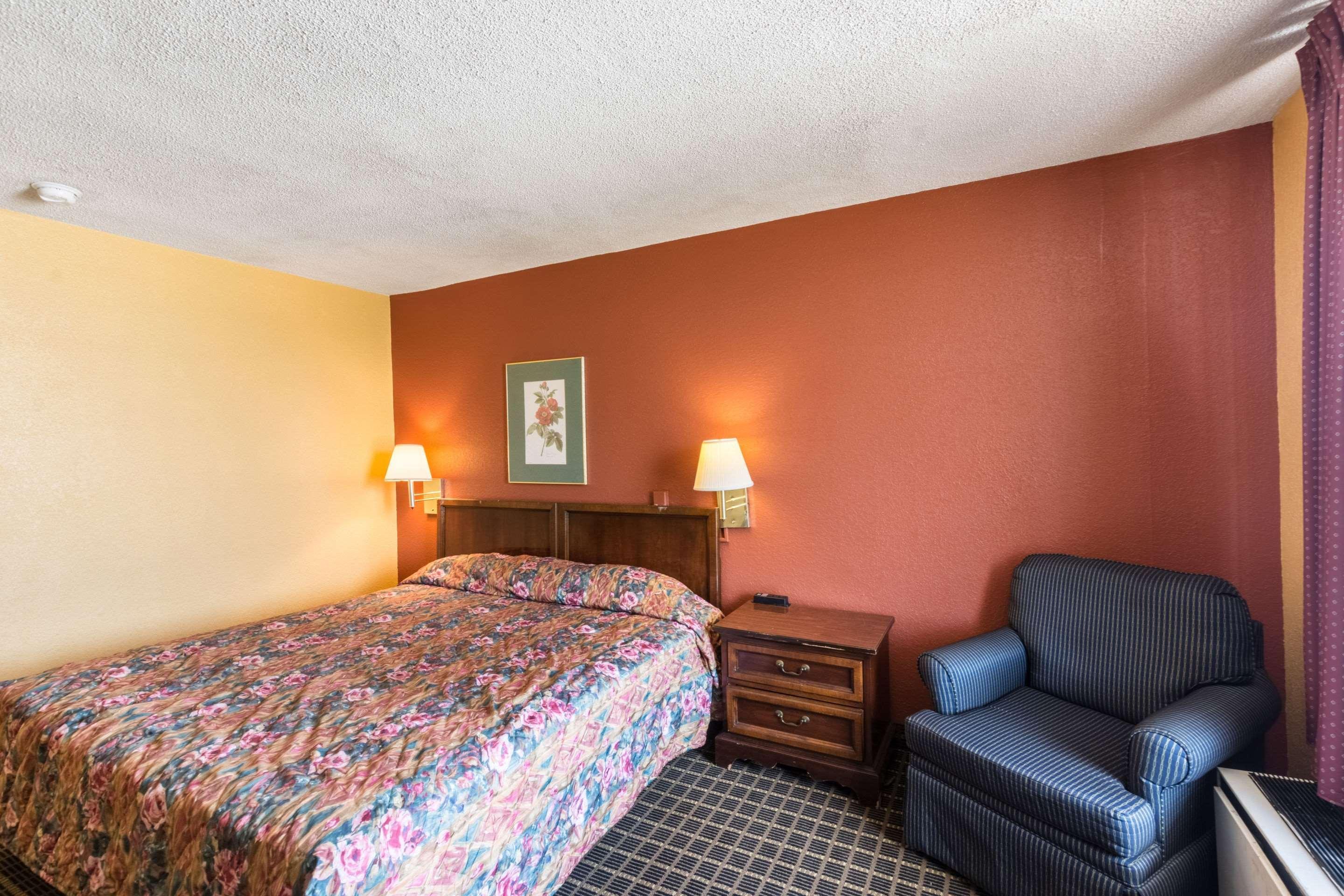 Econo Lodge Inn & Suites Orangeburg Ngoại thất bức ảnh