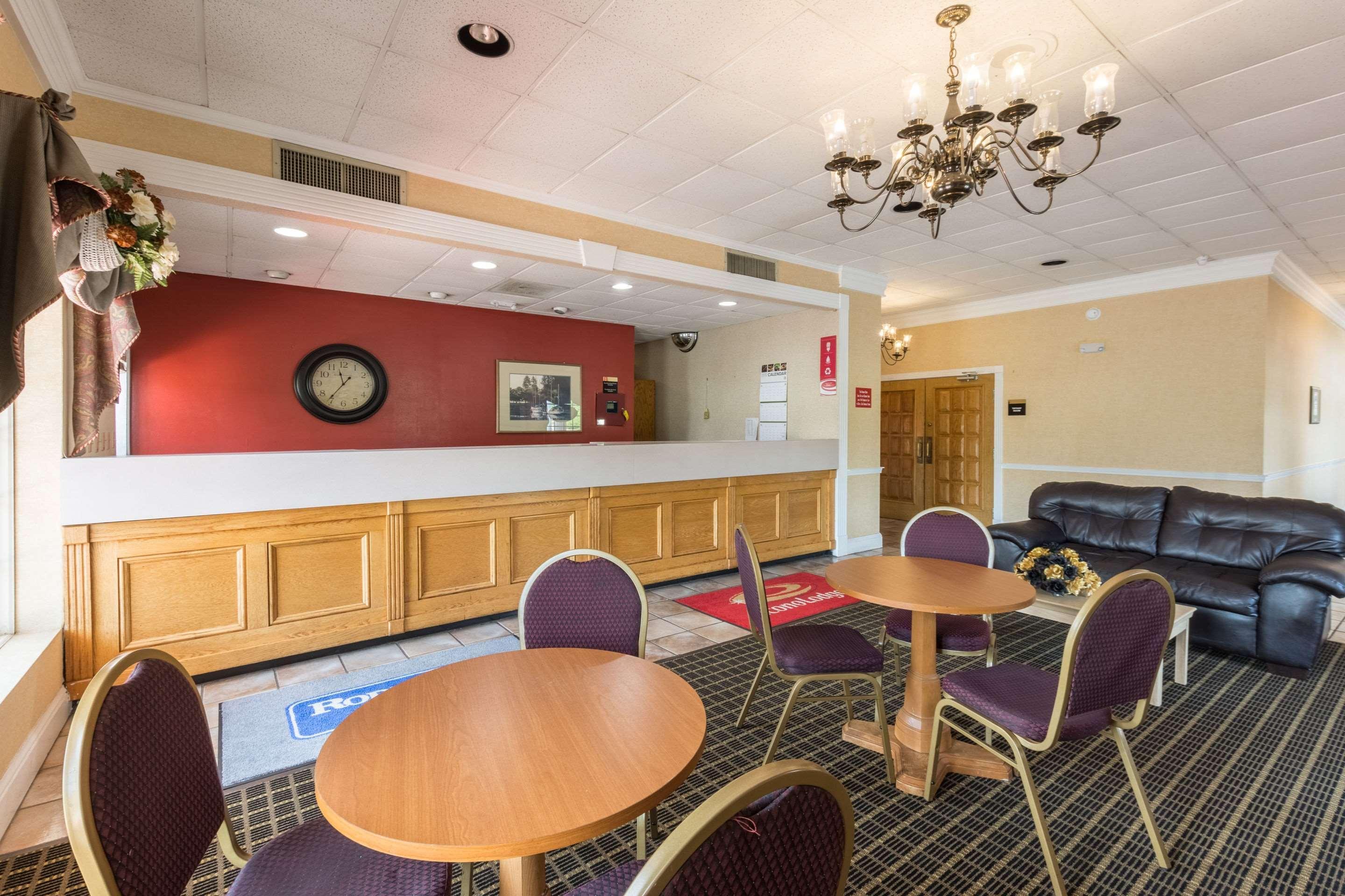 Econo Lodge Inn & Suites Orangeburg Ngoại thất bức ảnh
