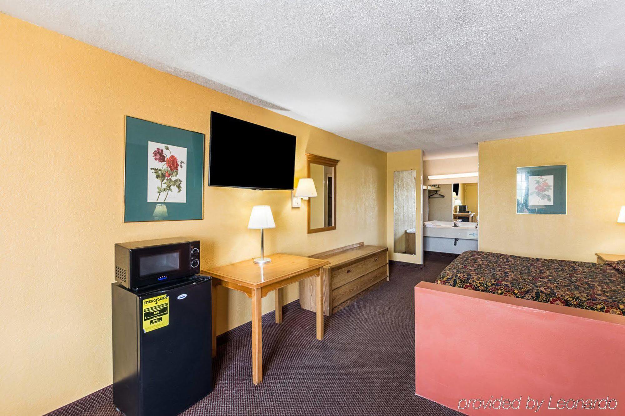 Econo Lodge Inn & Suites Orangeburg Ngoại thất bức ảnh